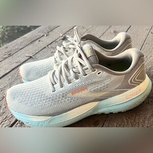 Brooks Glycerin 21- Coconut/ Aqua Running Shoes Women’s Size 10.5